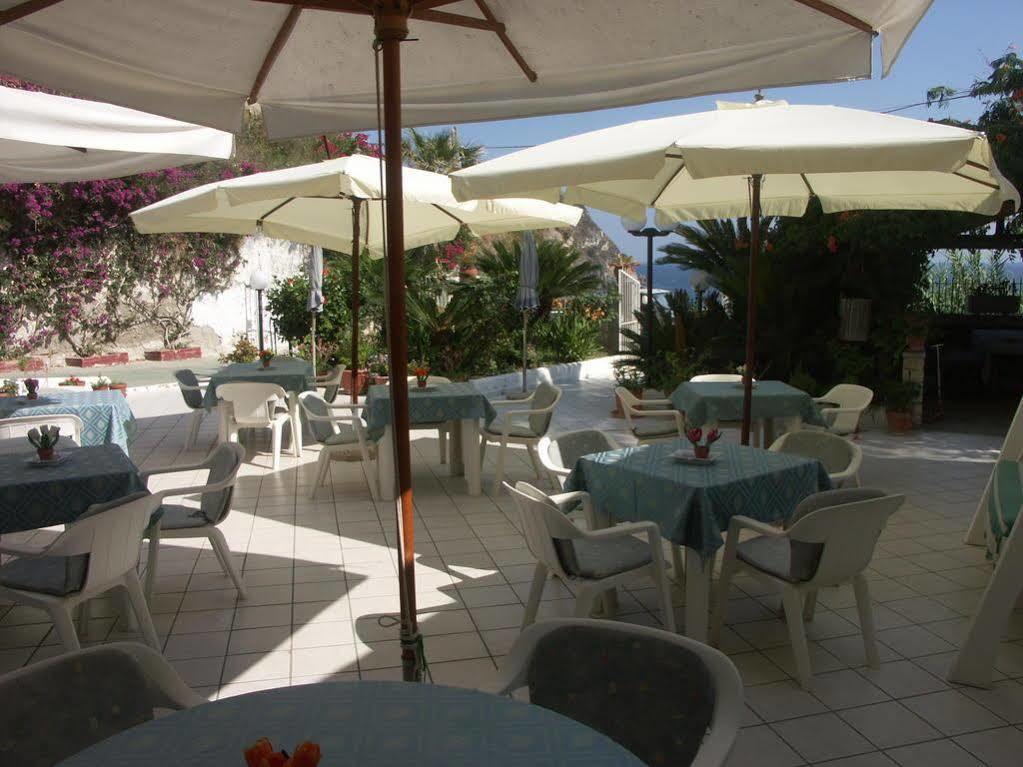 Hotel Villa Bina Sant'Angelo  Exterior photo
