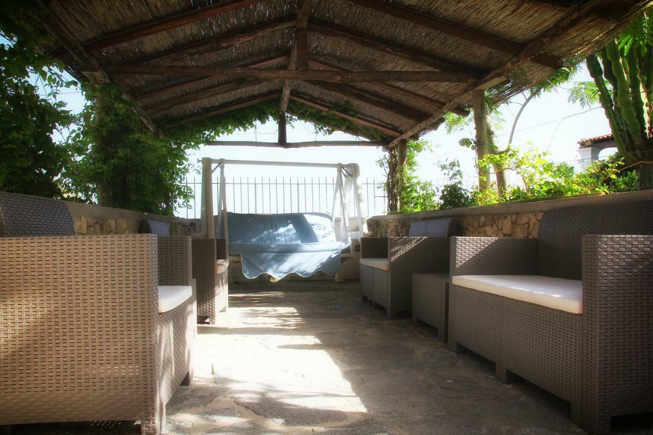 Hotel Villa Bina Sant'Angelo  Exterior photo